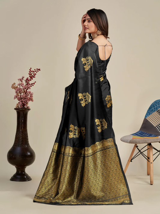 Threads of Beauty In Saree Design