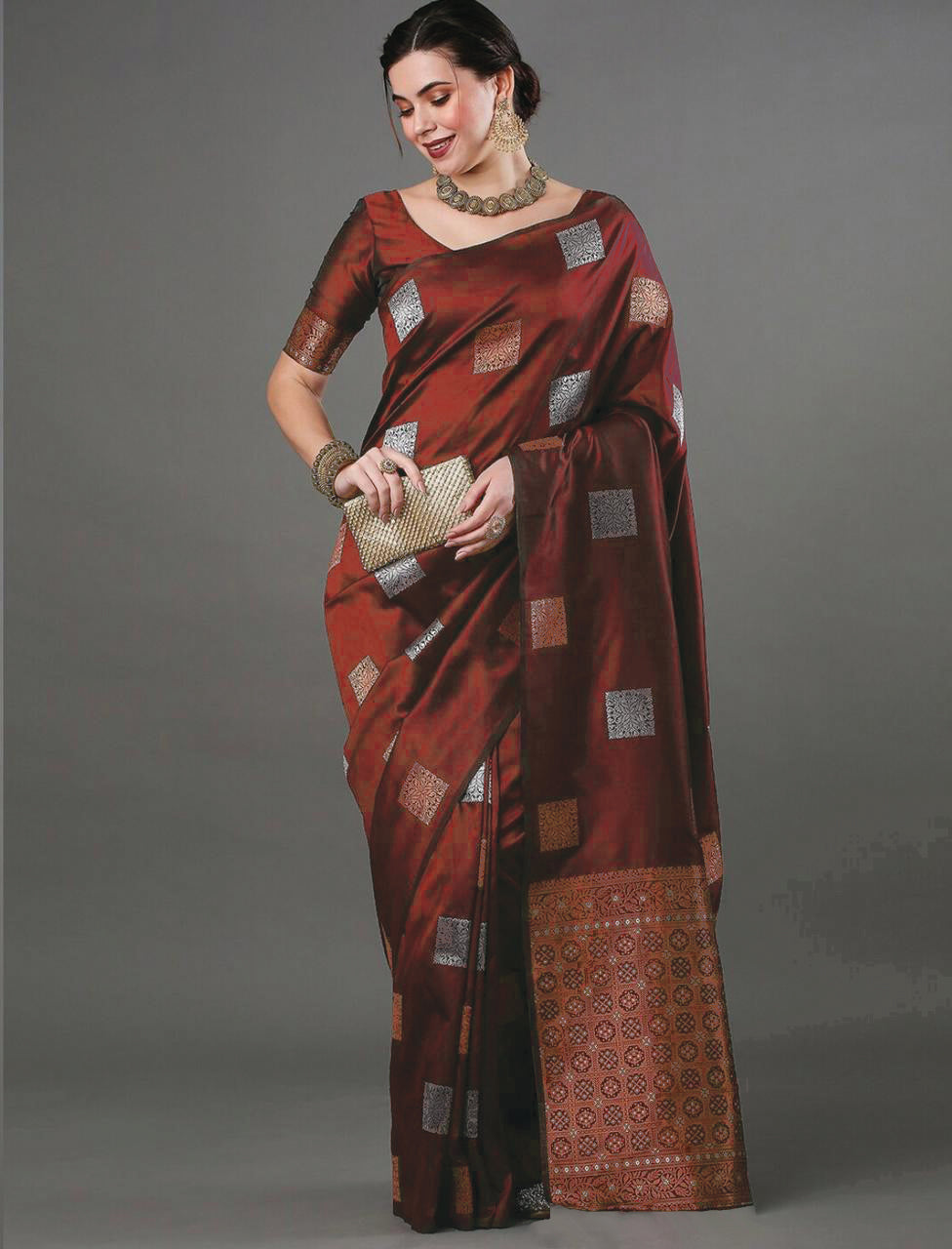 Silk Saree With Weaving Zari Design